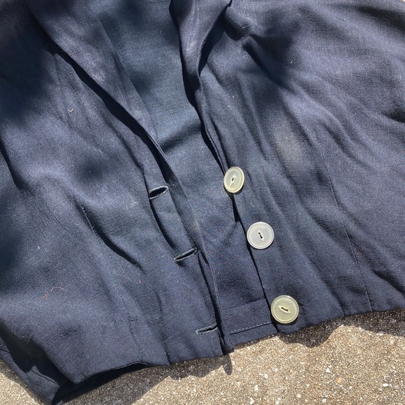 MidCentury Magic: Cropped, Black Button Top. Real Vintage - Picture 9 of 11